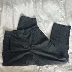 Aritzia - Wilfred - Stylish Gray Wear to Work Pants / Trousers - Size 6
